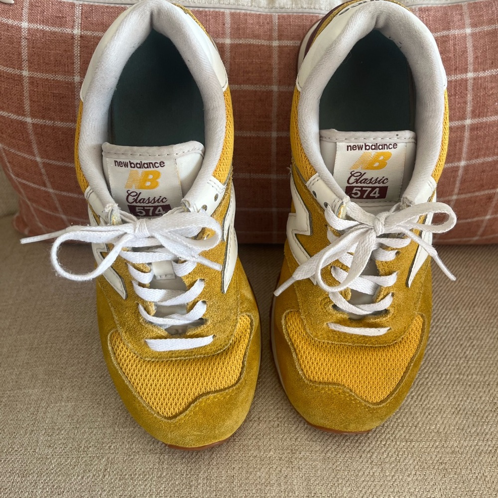 New Balance 574 Sneakers - Women’s Size 6.5 - Picture 4 of 5